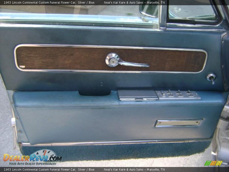1963 Lincoln Continental Custom Funeral Flower Car Silver / Blue Photo #15
