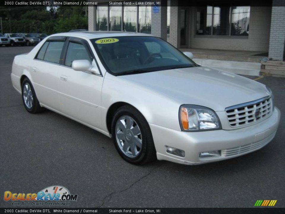 2003 Cadillac DeVille DTS White Diamond / Oatmeal Photo #10