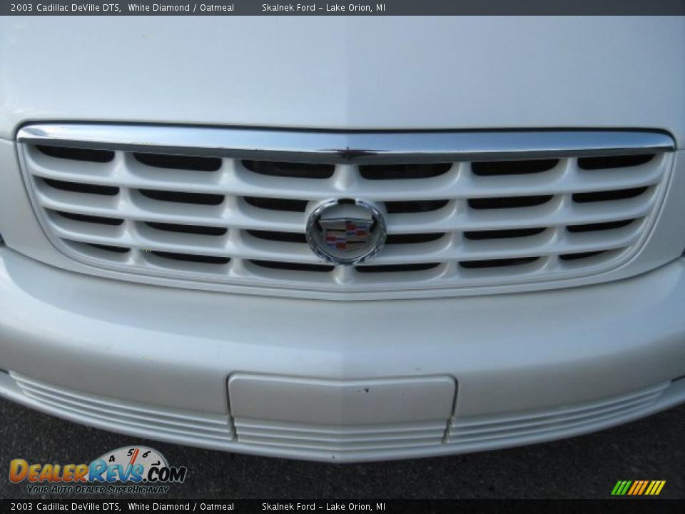 2003 Cadillac DeVille DTS White Diamond / Oatmeal Photo #13