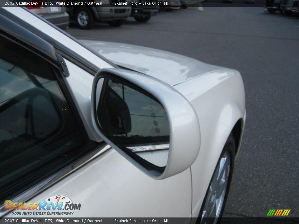 2003 Cadillac DeVille DTS White Diamond / Oatmeal Photo #15