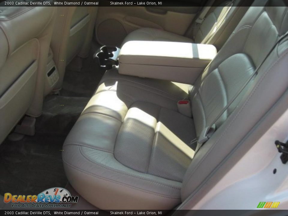 2003 Cadillac DeVille DTS White Diamond / Oatmeal Photo #19