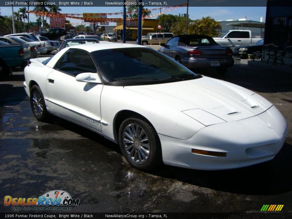 1996 Pontiac Firebird Coupe Bright White / Black Photo #3