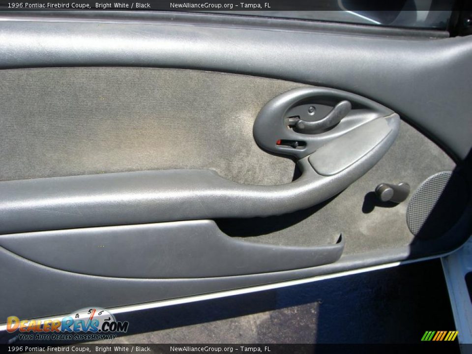 1996 Pontiac Firebird Coupe Bright White / Black Photo #7