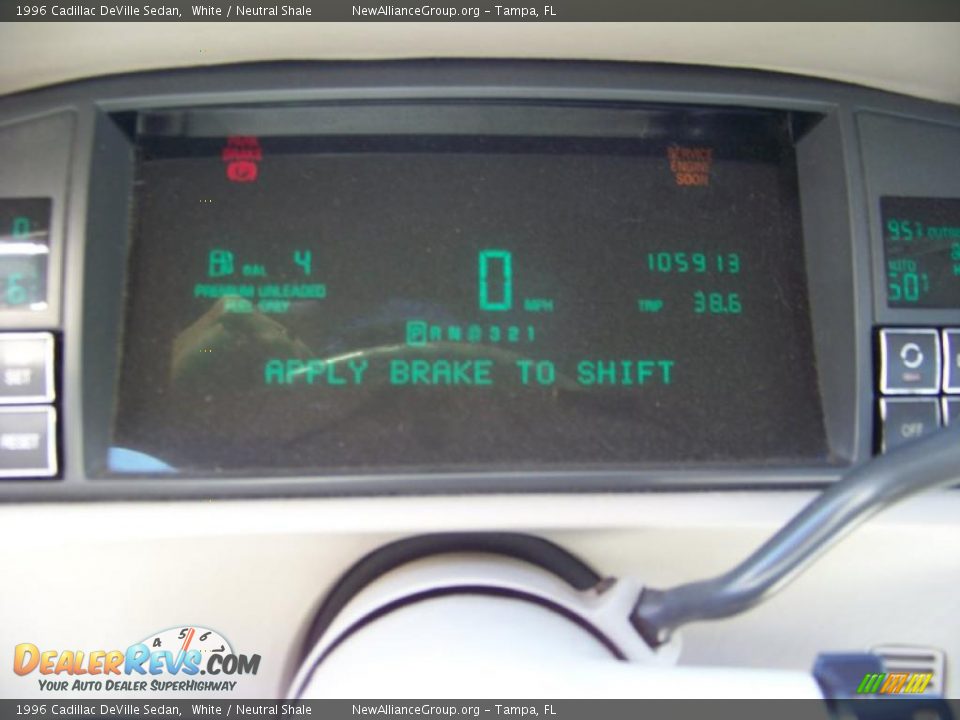 1996 Cadillac DeVille Sedan White / Neutral Shale Photo #11