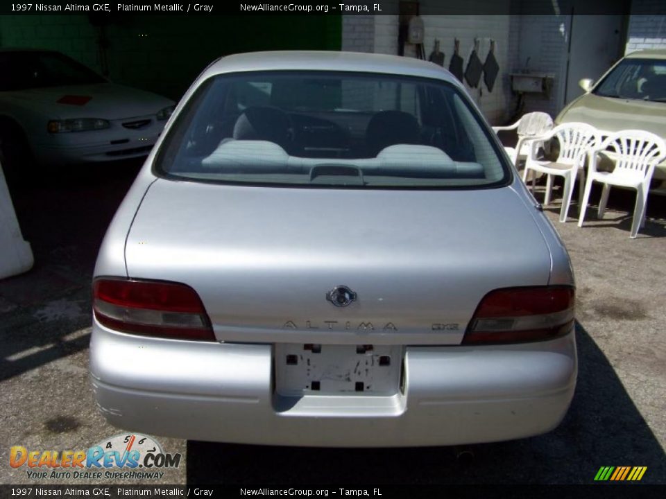 1997 Nissan Altima GXE Platinum Metallic / Gray Photo #6