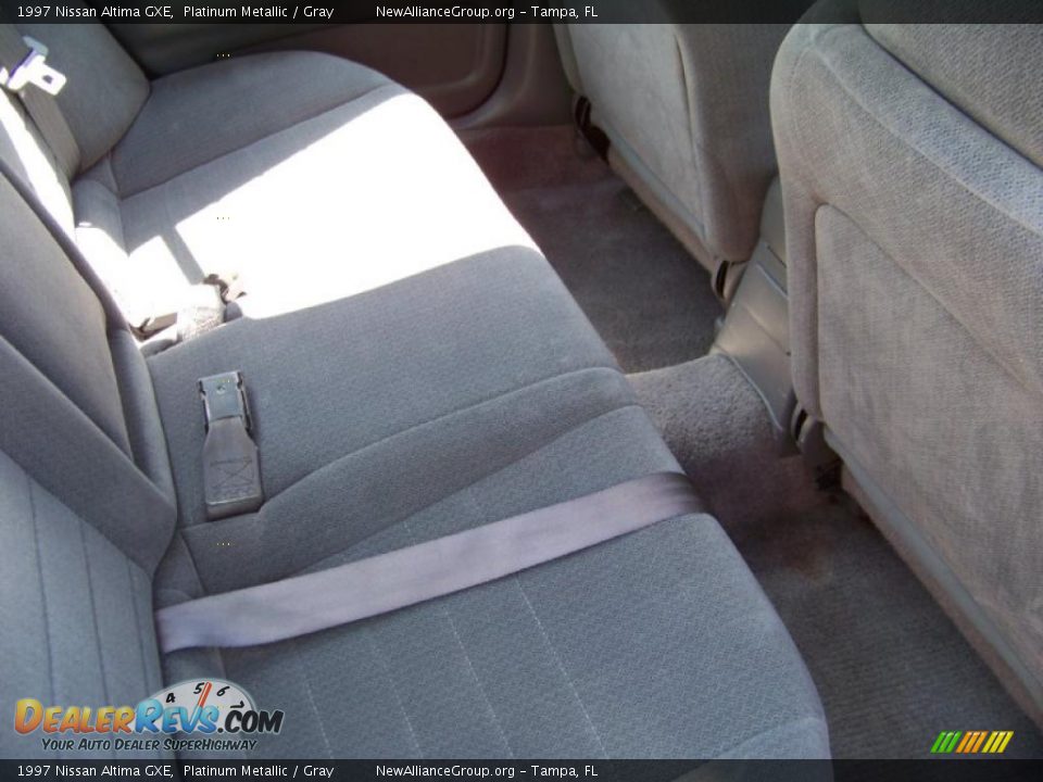 1997 Nissan Altima GXE Platinum Metallic / Gray Photo #12