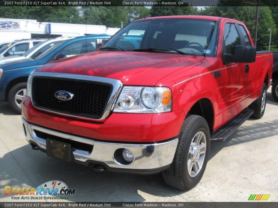 2007 Ford F150 XLT SuperCab 4x4 Bright Red / Medium Flint Photo #1