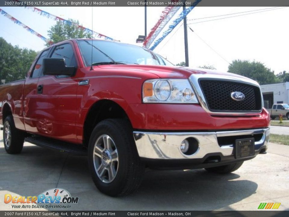2007 Ford F150 XLT SuperCab 4x4 Bright Red / Medium Flint Photo #3