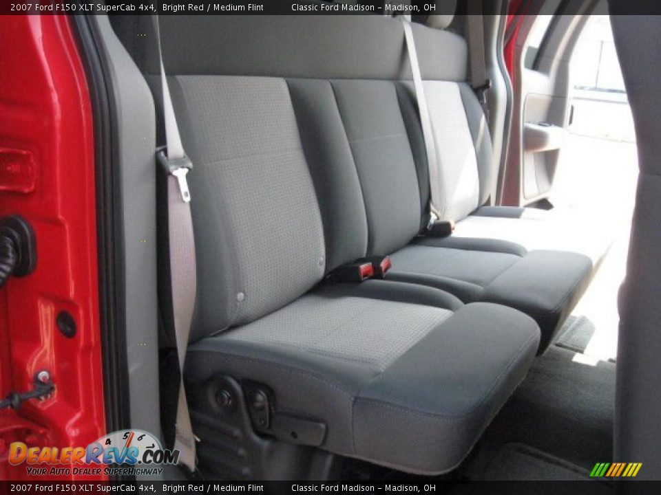 2007 Ford F150 XLT SuperCab 4x4 Bright Red / Medium Flint Photo #16