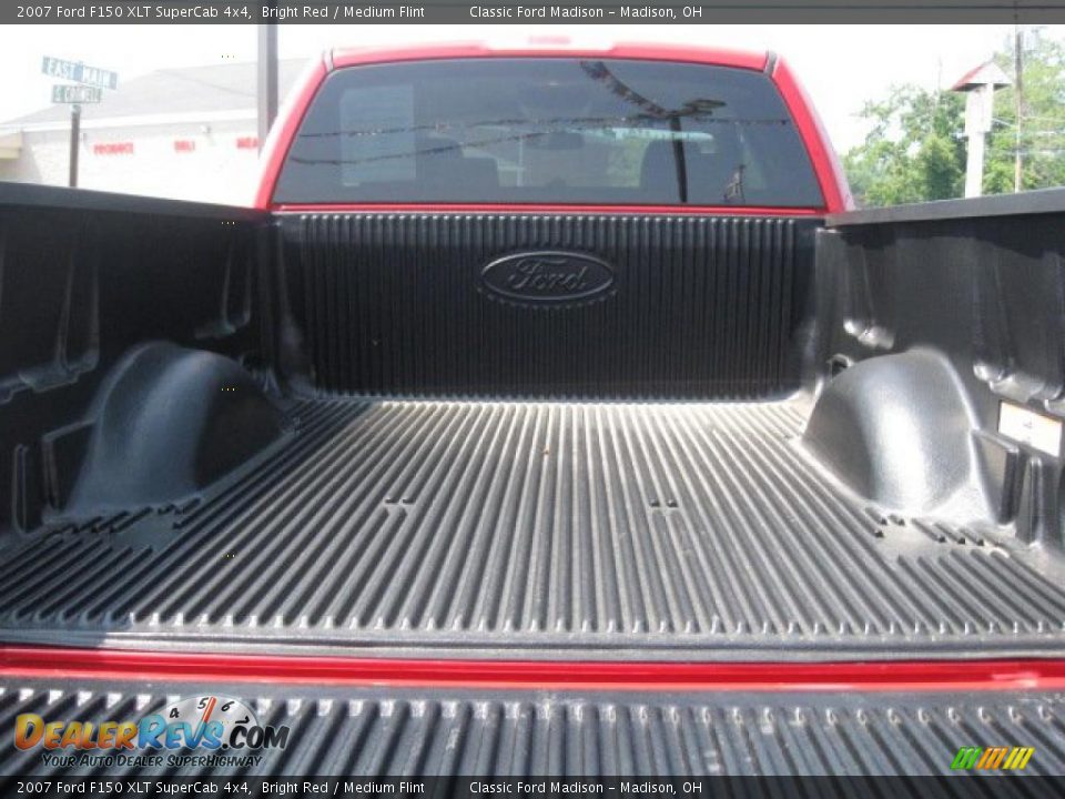 2007 Ford F150 XLT SuperCab 4x4 Bright Red / Medium Flint Photo #31