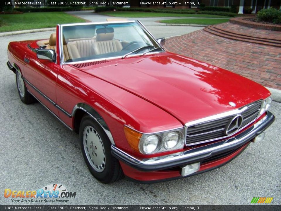 1985 Mercedes-Benz SL Class 380 SL Roadster Signal Red / Parchment Photo #3