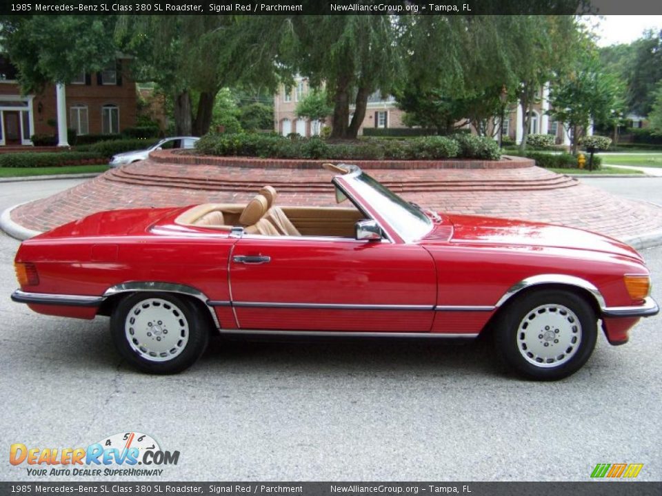 1985 Mercedes-Benz SL Class 380 SL Roadster Signal Red / Parchment Photo #5