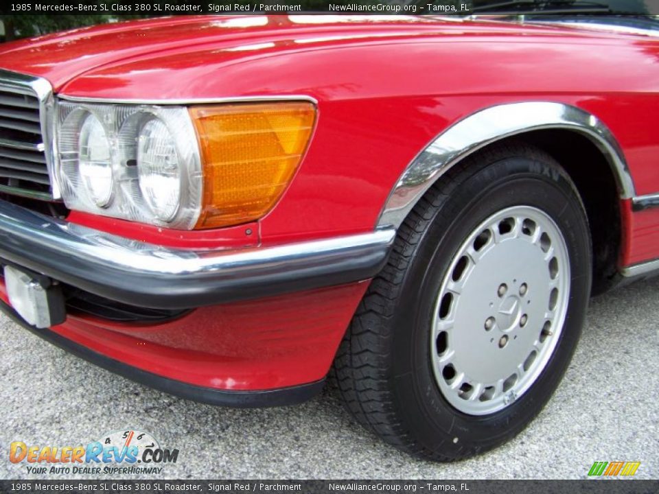 1985 Mercedes-Benz SL Class 380 SL Roadster Signal Red / Parchment Photo #14