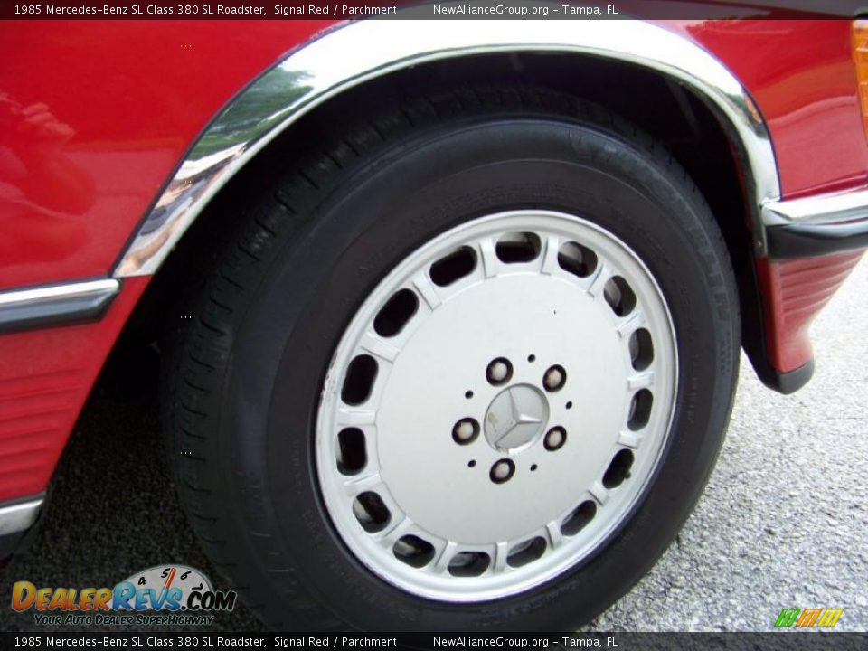 1985 Mercedes-Benz SL Class 380 SL Roadster Signal Red / Parchment Photo #18