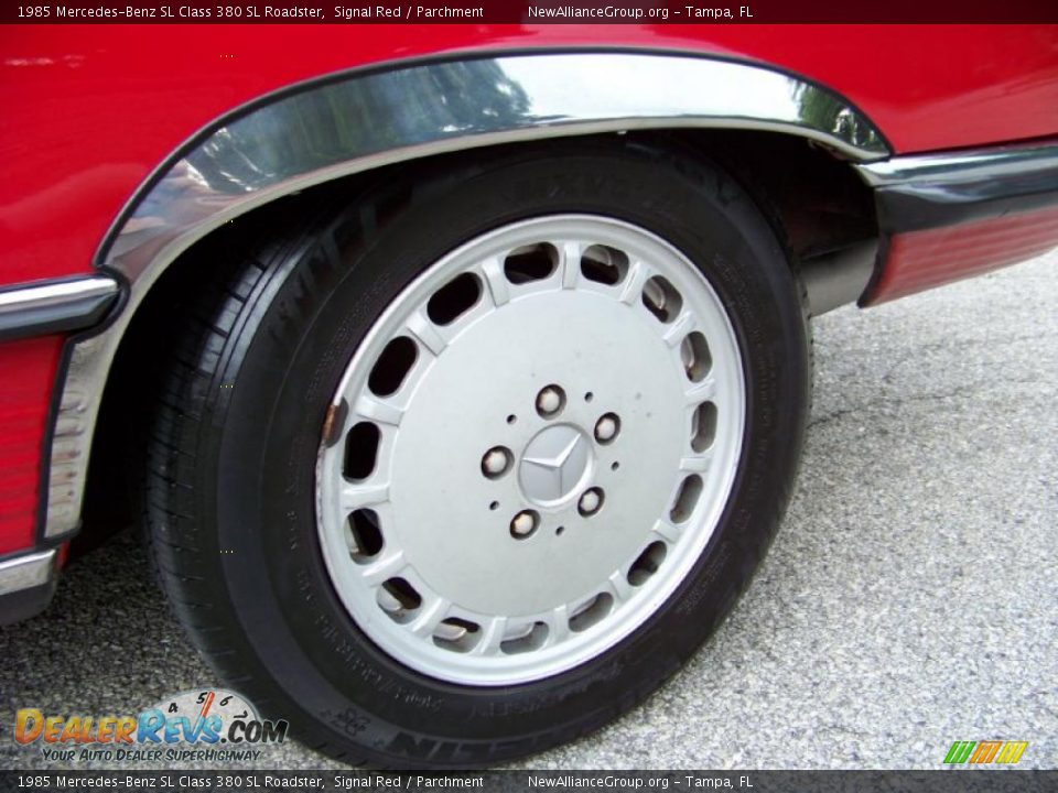1985 Mercedes-Benz SL Class 380 SL Roadster Signal Red / Parchment Photo #20
