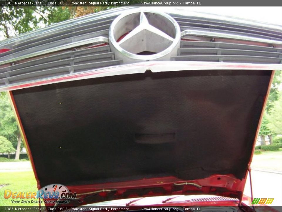 1985 Mercedes-Benz SL Class 380 SL Roadster Signal Red / Parchment Photo #26