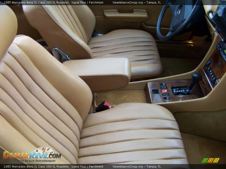 1985 Mercedes-Benz SL Class 380 SL Roadster Signal Red / Parchment Photo #33