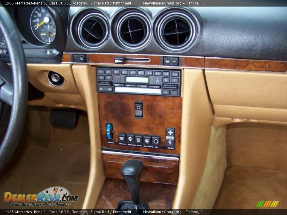 1985 Mercedes-Benz SL Class 380 SL Roadster Signal Red / Parchment Photo #35