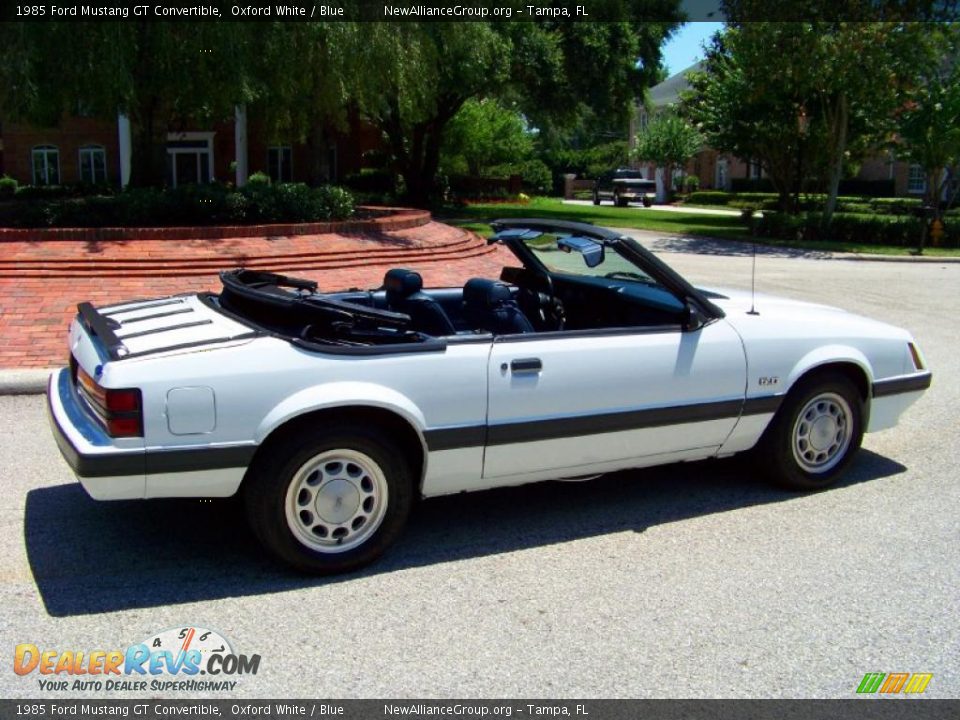 1985 Ford Mustang GT Convertible Oxford White / Blue Photo #4