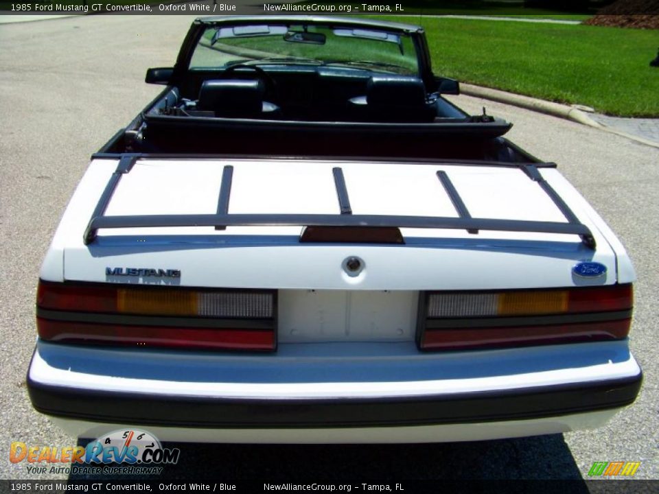 1985 Ford Mustang GT Convertible Oxford White / Blue Photo #6