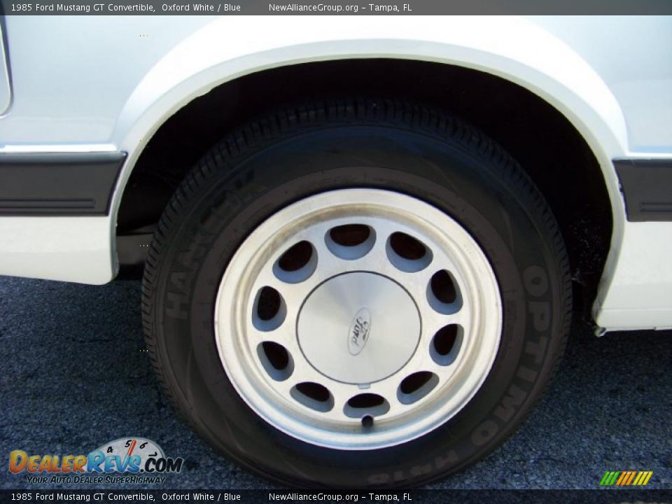 1985 Ford Mustang GT Convertible Oxford White / Blue Photo #14