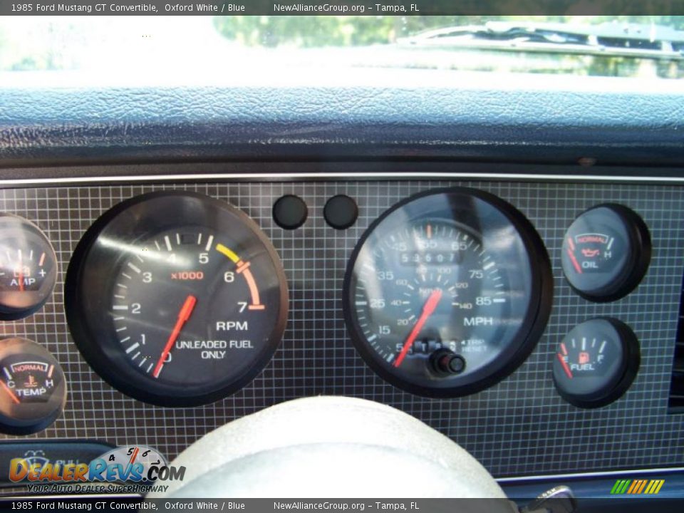 1985 Ford Mustang GT Convertible Oxford White / Blue Photo #29