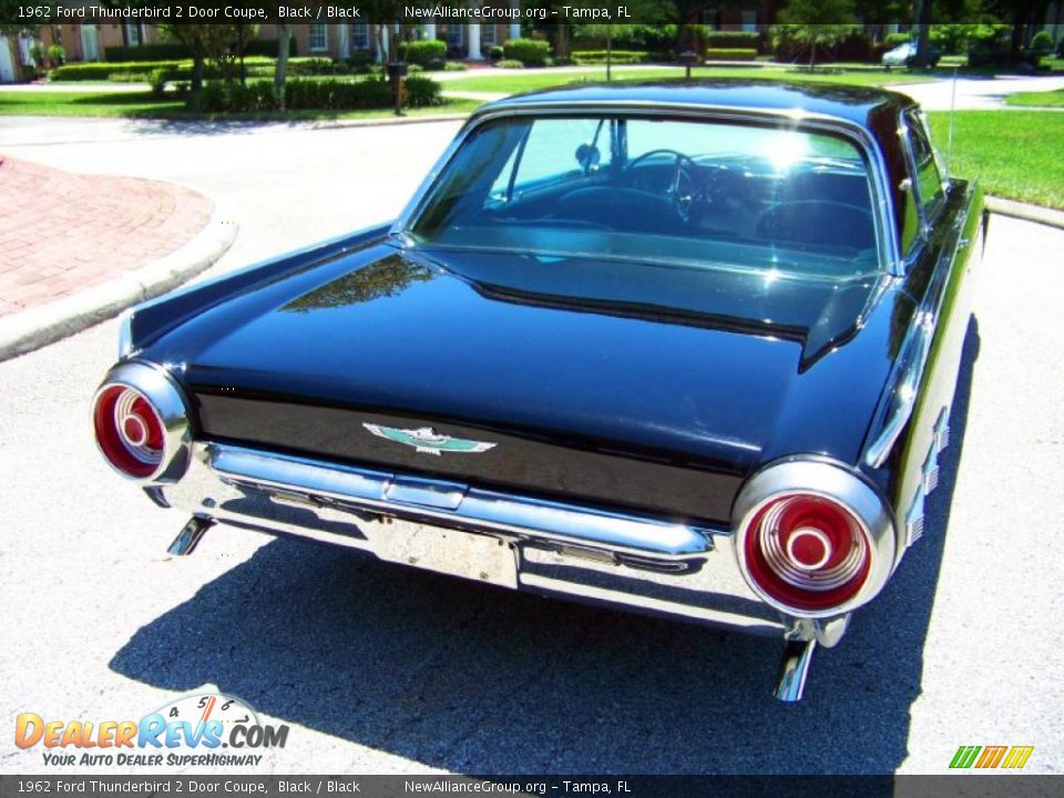 1962 Ford Thunderbird 2 Door Coupe Black / Black Photo #8