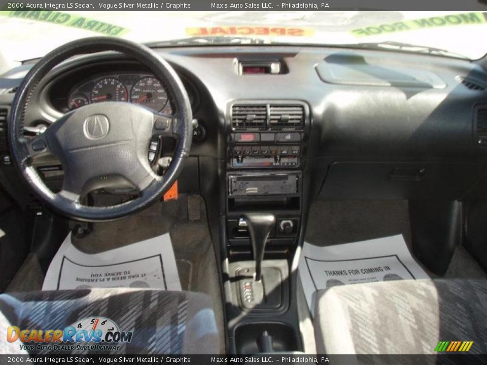 2000 Acura Integra LS Sedan Vogue Silver Metallic / Graphite Photo #8
