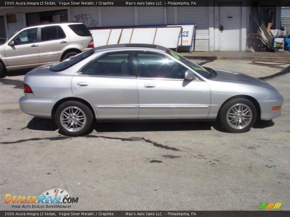 2000 Acura Integra LS Sedan Vogue Silver Metallic / Graphite Photo #13