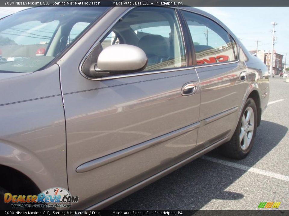 2000 Nissan Maxima GLE Sterling Mist Metallic / Frost Photo #17