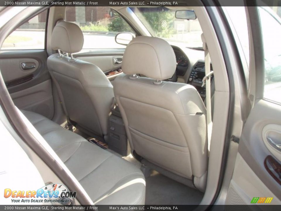 2000 Nissan Maxima GLE Sterling Mist Metallic / Frost Photo #36