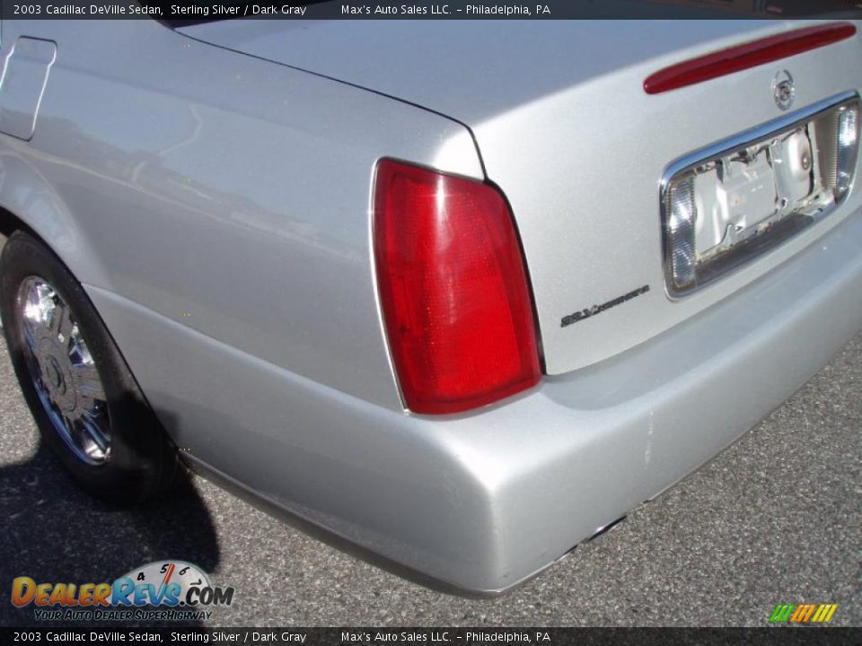 2003 Cadillac DeVille Sedan Sterling Silver / Dark Gray Photo #23