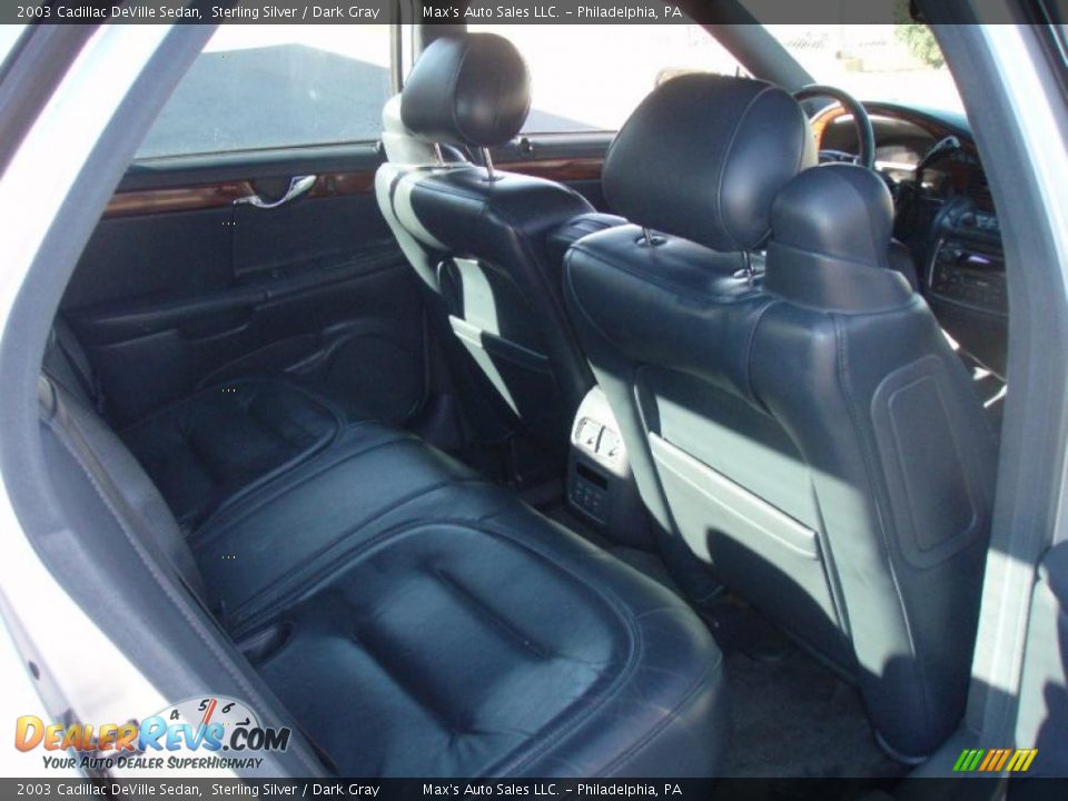 2003 Cadillac DeVille Sedan Sterling Silver / Dark Gray Photo #33