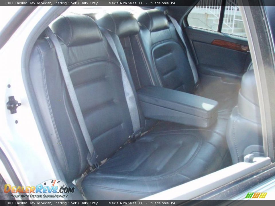 2003 Cadillac DeVille Sedan Sterling Silver / Dark Gray Photo #34