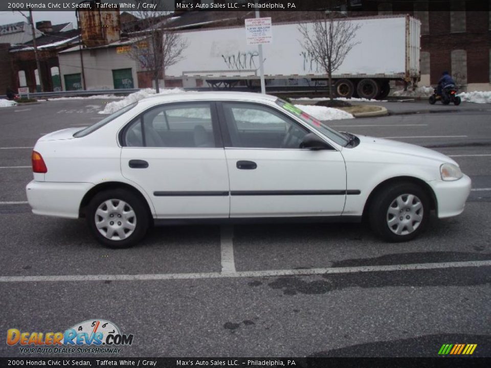 2000 White honda civi #1