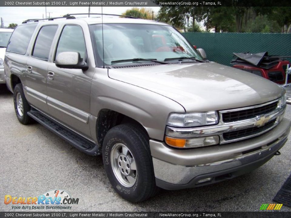 2002 Chevrolet Suburban 1500 LT Light Pewter Metallic / Medium Gray/Neutral Photo #3