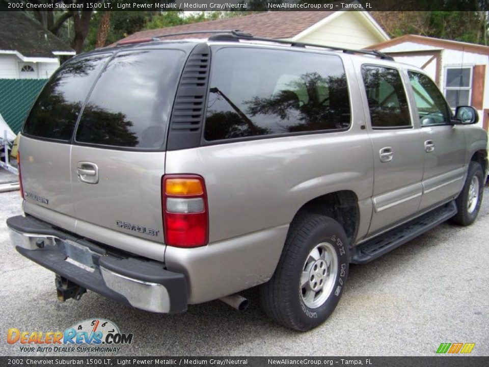 2002 Chevrolet Suburban 1500 LT Light Pewter Metallic / Medium Gray/Neutral Photo #5