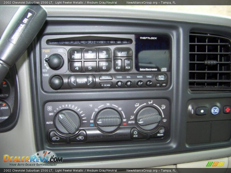 2002 Chevrolet Suburban 1500 LT Light Pewter Metallic / Medium Gray/Neutral Photo #9