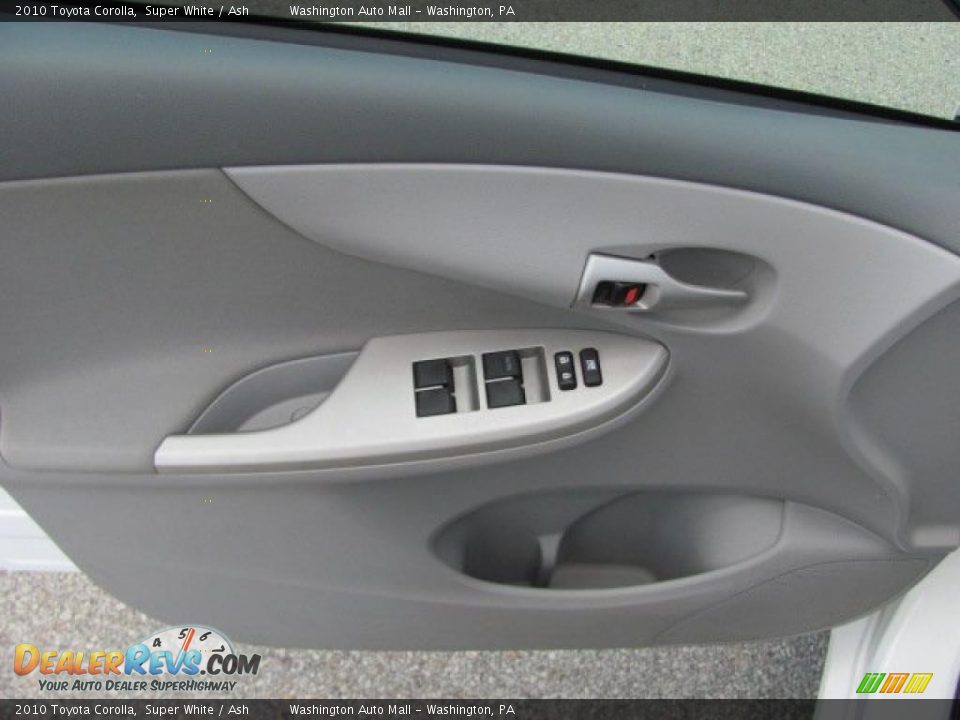 2010 Toyota Corolla Super White / Ash Photo #13
