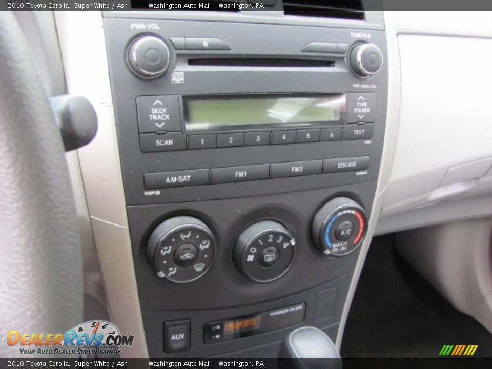 2010 Toyota Corolla Super White / Ash Photo #17