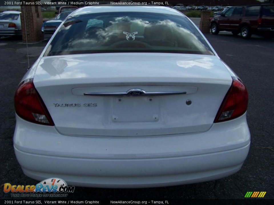 2001 Ford Taurus SES Vibrant White / Medium Graphite Photo #5
