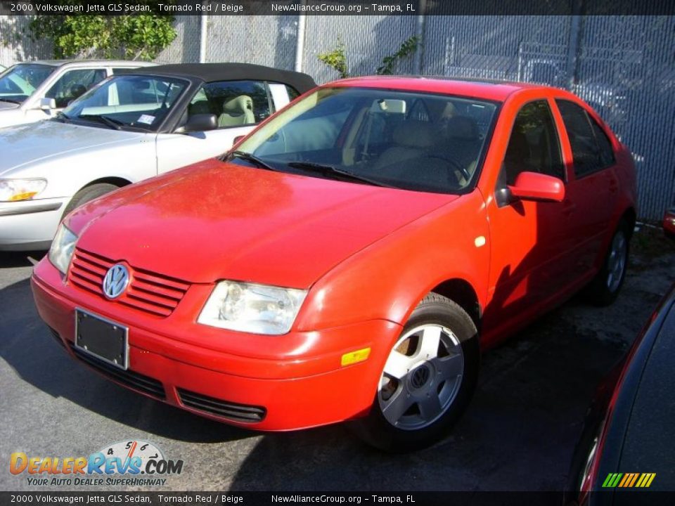 2000 Volkswagen Jetta GLS Sedan Tornado Red / Beige Photo #1