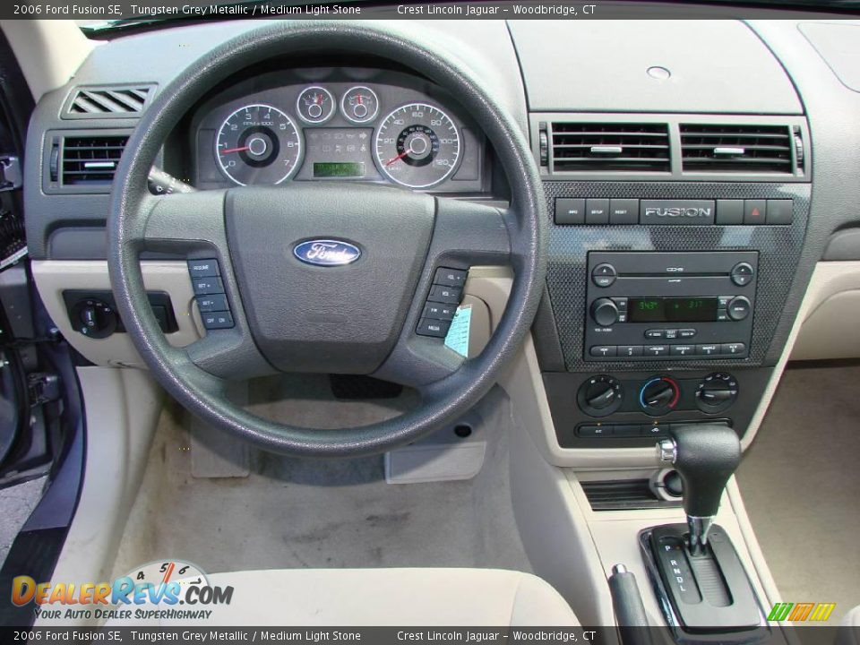 2006 Ford Fusion SE Tungsten Grey Metallic / Medium Light Stone Photo #9
