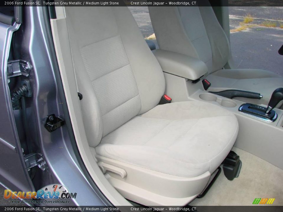 2006 Ford Fusion SE Tungsten Grey Metallic / Medium Light Stone Photo #11