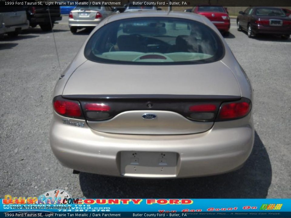 1999 Ford Taurus SE Light Prairie Tan Metallic / Dark Parchment Photo #3