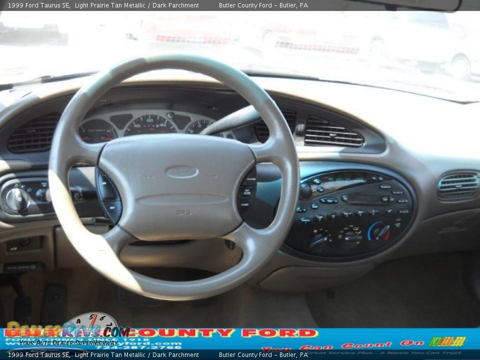 1999 Ford Taurus SE Light Prairie Tan Metallic / Dark Parchment Photo #11