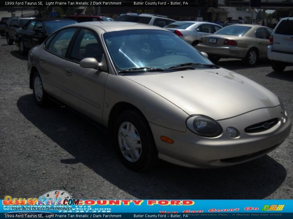 1999 Ford Taurus SE Light Prairie Tan Metallic / Dark Parchment Photo #20