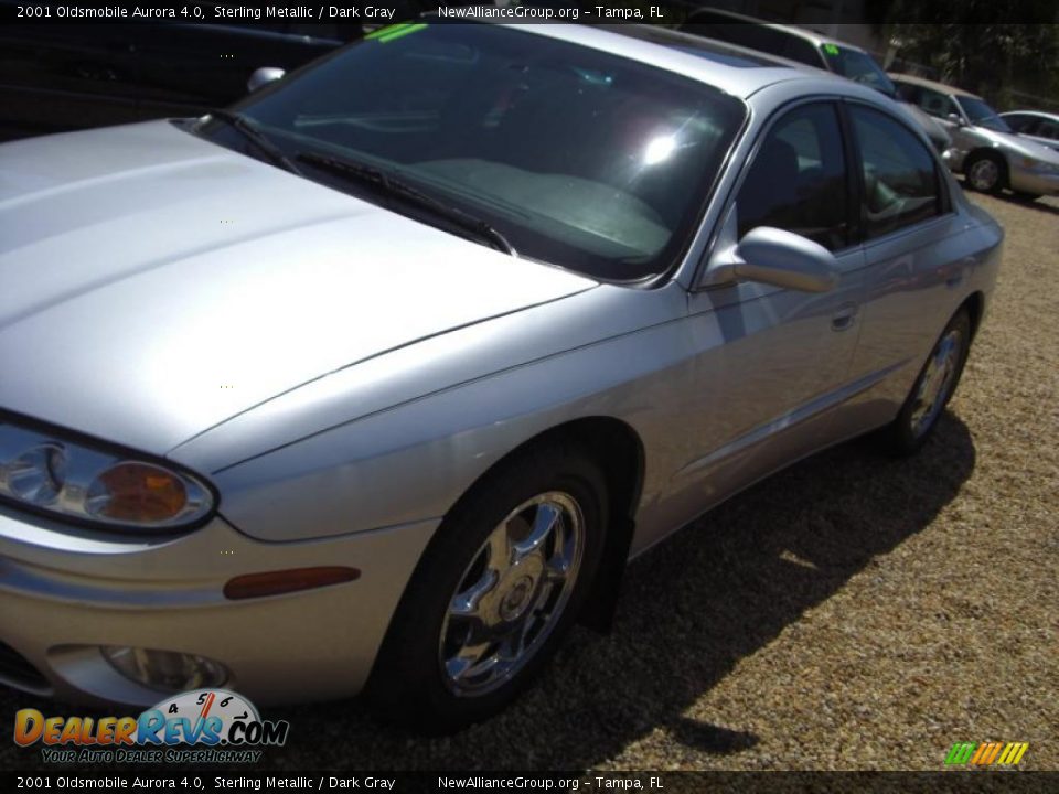 2001 Oldsmobile Aurora 4.0 Sterling Metallic / Dark Gray Photo #1