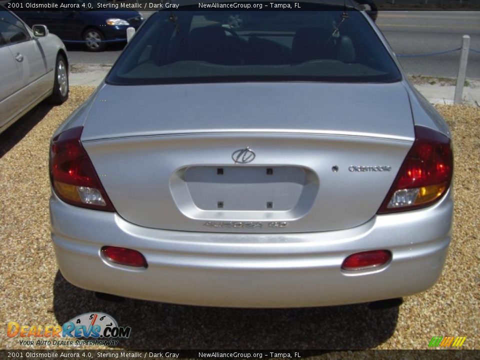 2001 Oldsmobile Aurora 4.0 Sterling Metallic / Dark Gray Photo #5