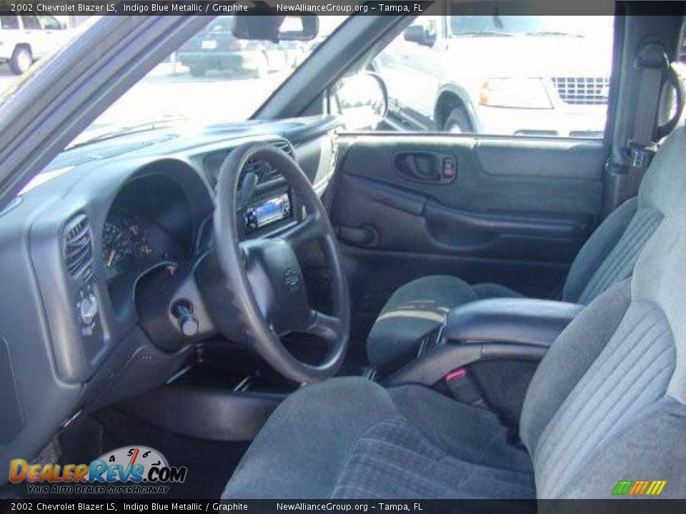 2002 Chevrolet Blazer LS Indigo Blue Metallic / Graphite Photo #5